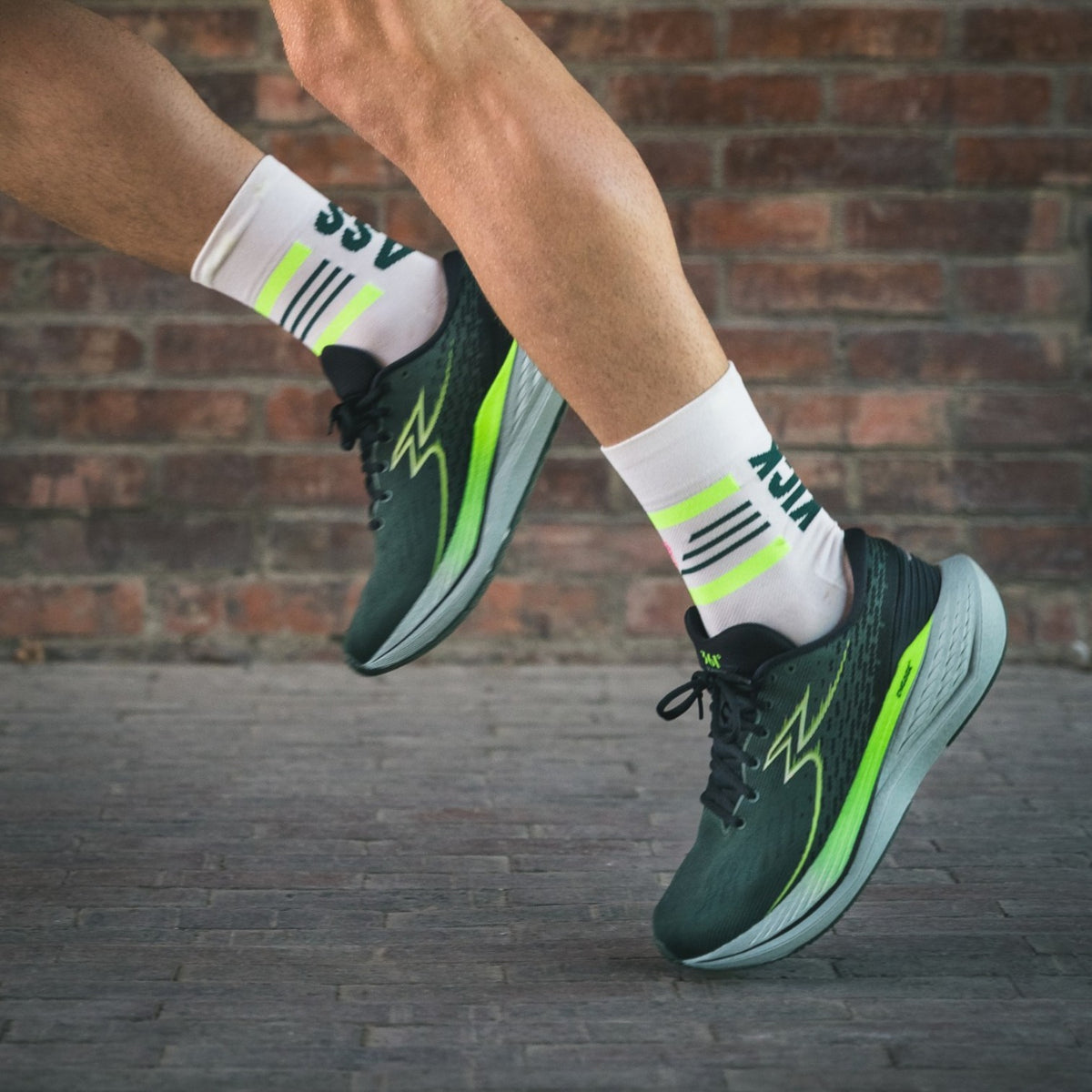 Kairos 4 - Men's Support Running Shoe