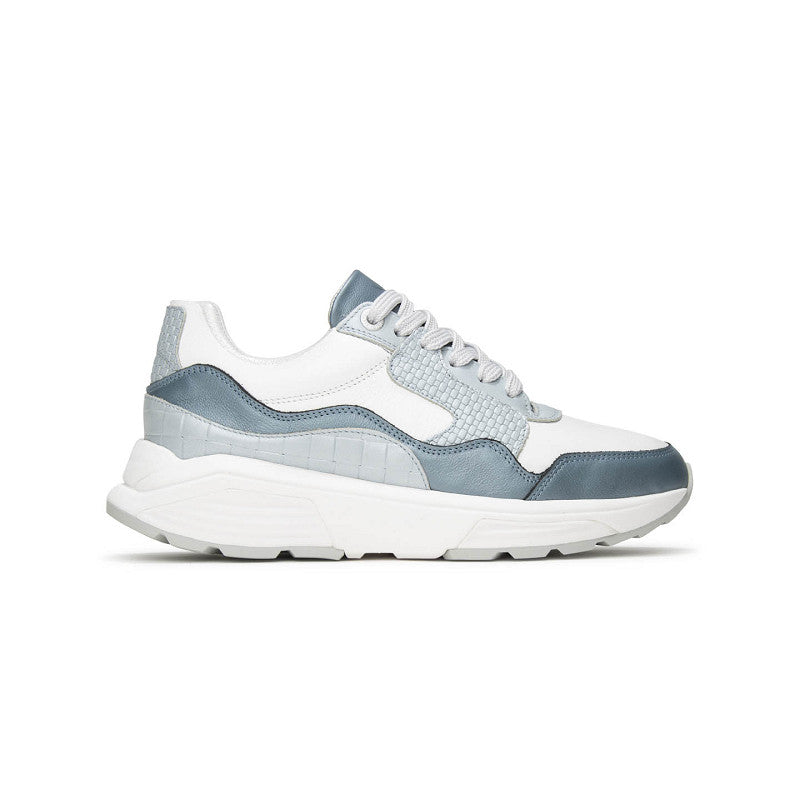 Golden Gate Lady 33000.3